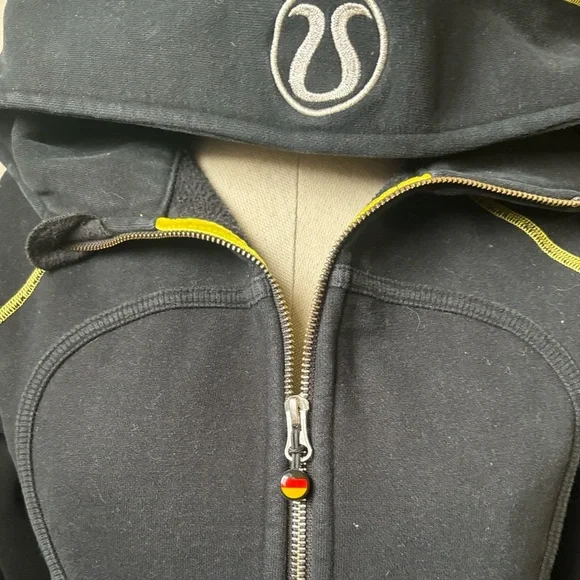 LULULEMON rare Germany cheer scuba hoodie - Picture 6 of 8